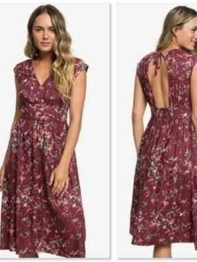 Roxy Retro Poetic Romantic Floral V-Neck Midi Dress Burgundy Maroon - Size M